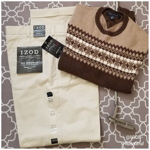 Izod ▪ Cuffed Chinos